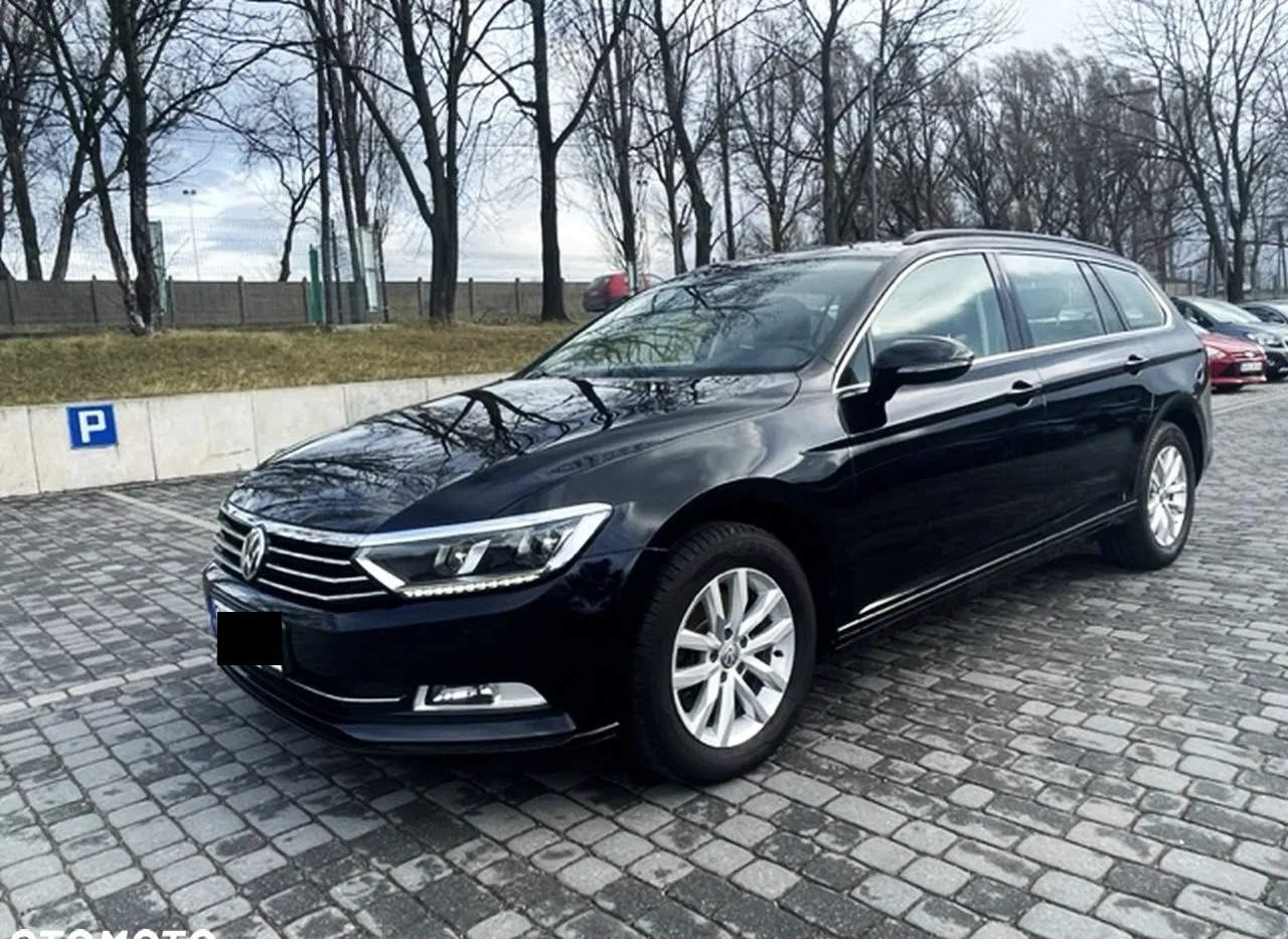 Volkswagen Passat cena 64900 przebieg: 240000, rok produkcji 2018 z Golub-Dobrzyń małe 352